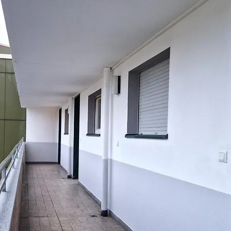 Meribu H1 Wohnung Fuer Monteure Und Arbeiter Gelsenkirchen Buitenkant foto