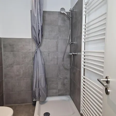 Meribu H1 Wohnung Fuer Monteure Und Arbeiter Gelsenkirchen Buitenkant foto