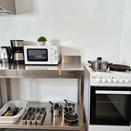 Meribu H1 Wohnung Fuer Monteure Und Arbeiter Gelsenkirchen Buitenkant foto