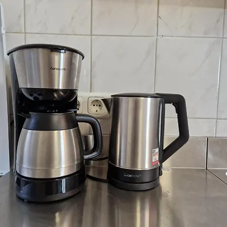 Meribu H1 Wohnung Fuer Monteure Und Arbeiter Gelsenkirchen Buitenkant foto